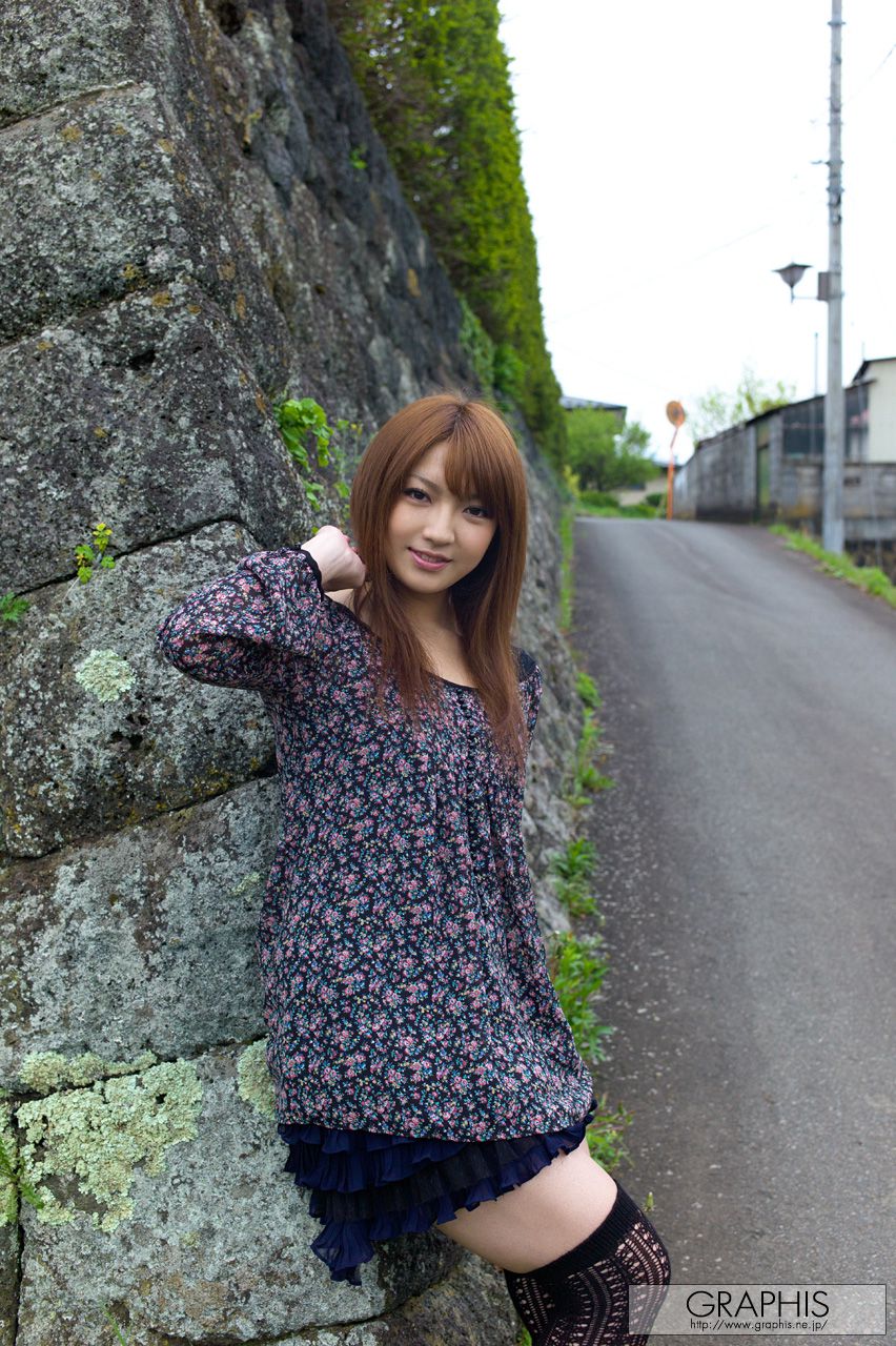 Shinsaki Shiori "My Venus" [Graphis] Gals