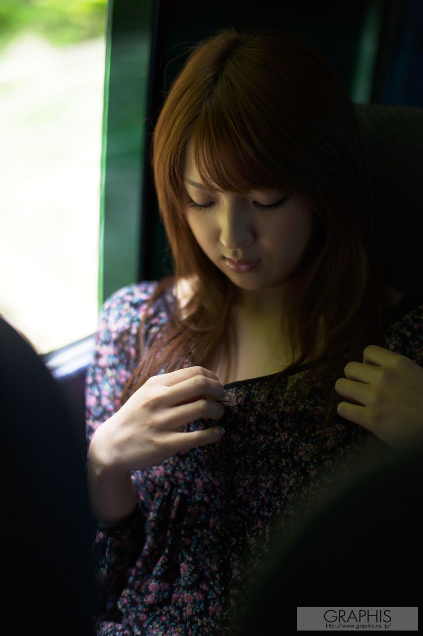 Shinsaki Shiori "My Venus" [Graphis] Gals