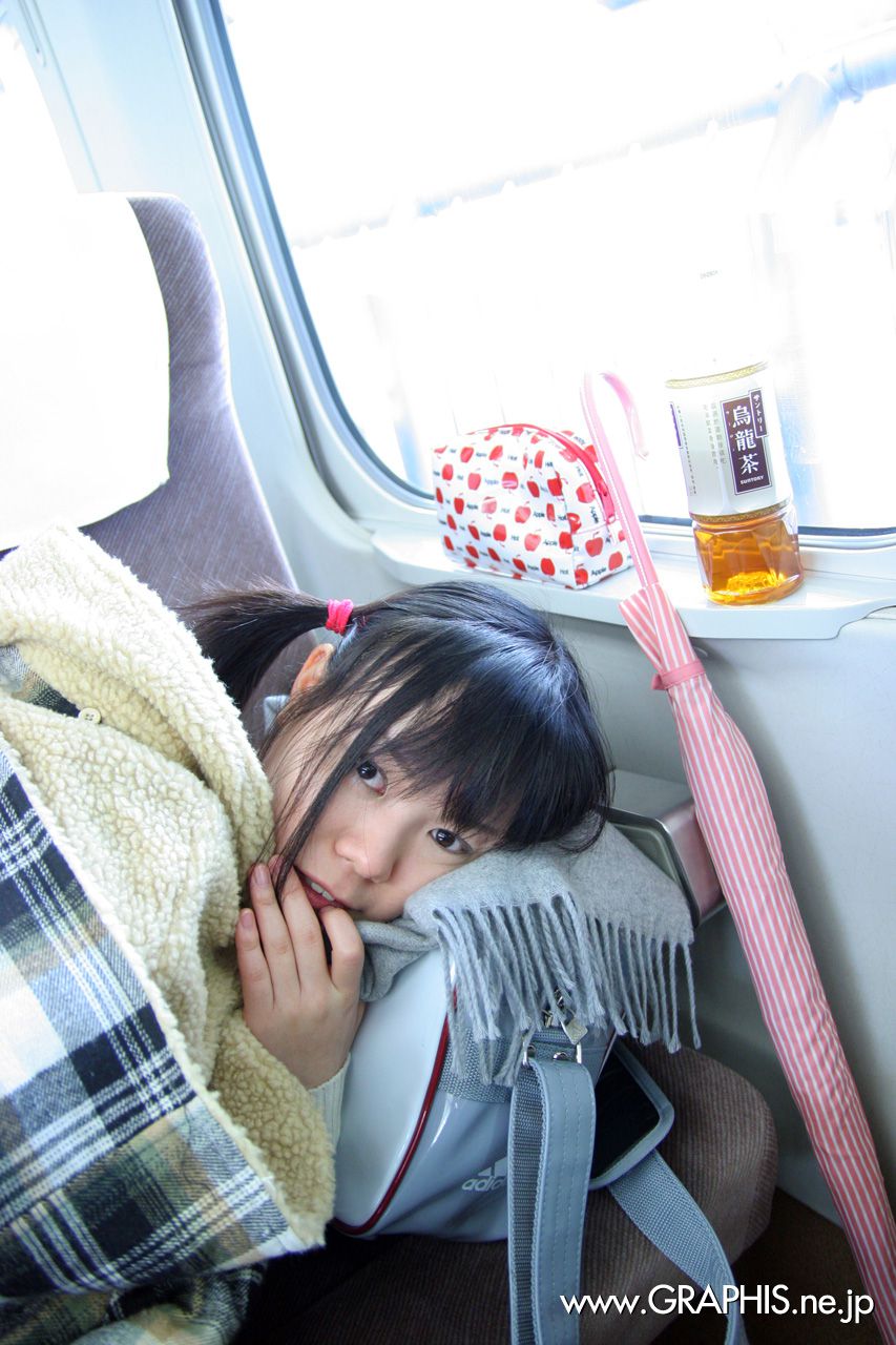 Yaya Ogata 炄や "Innocent World" [Graphis] Gals