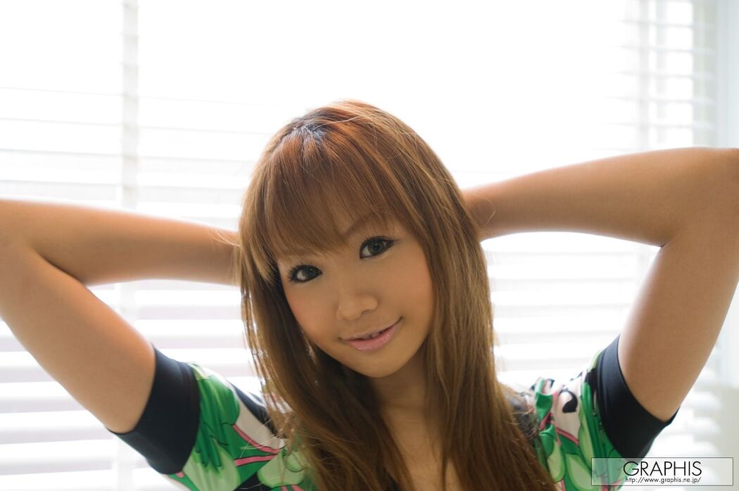 百咲ひなの/百咲 Hina "Bira Thijs" [Graphis] Gals