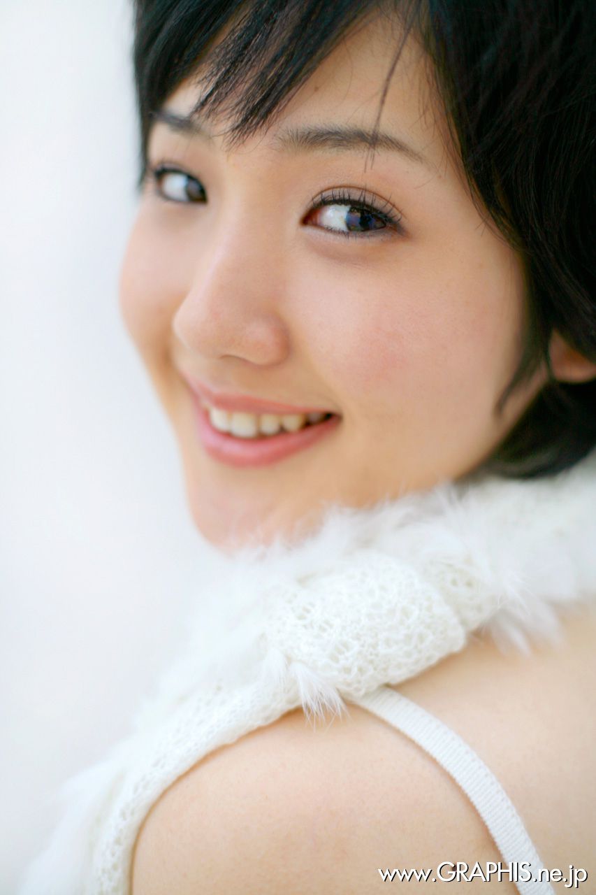 Uran Minami [Graphis] First Gravure 初脱ぎ娘