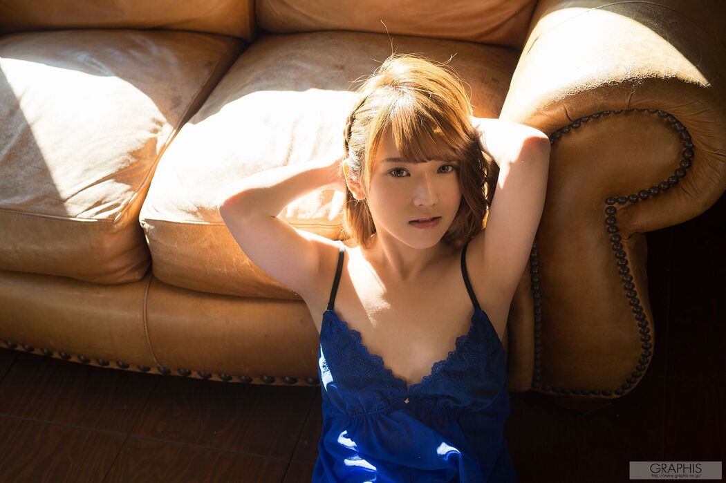 Sora Shiina / Sora Shiina "In Color" [Graphis] Gals