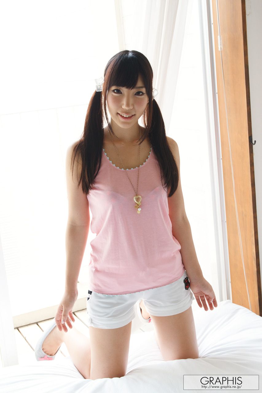 Yui Fujishima "Pure &amp; Sexy" [Graphis] Gals