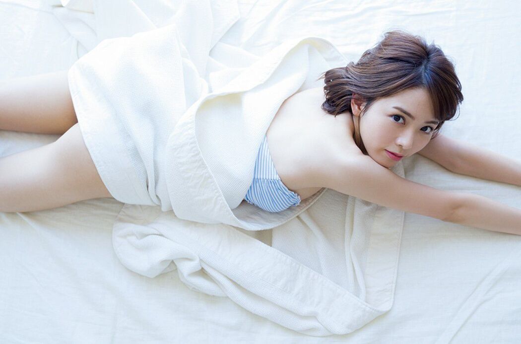 [FRIDAY] Nishimura Hinoka "「ラストアイドル」, 23-year-old beauty がビキニ映え!