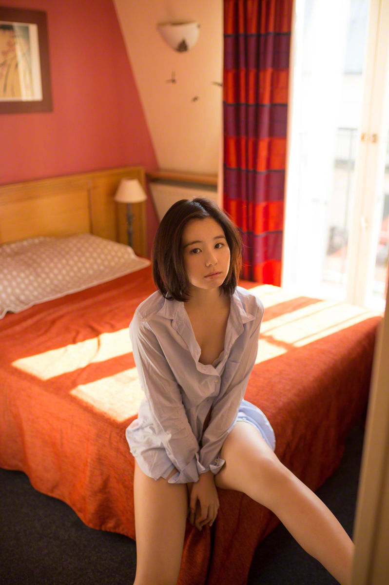Minori Hatsune Hatsune みのり [Graphis] First Gravure