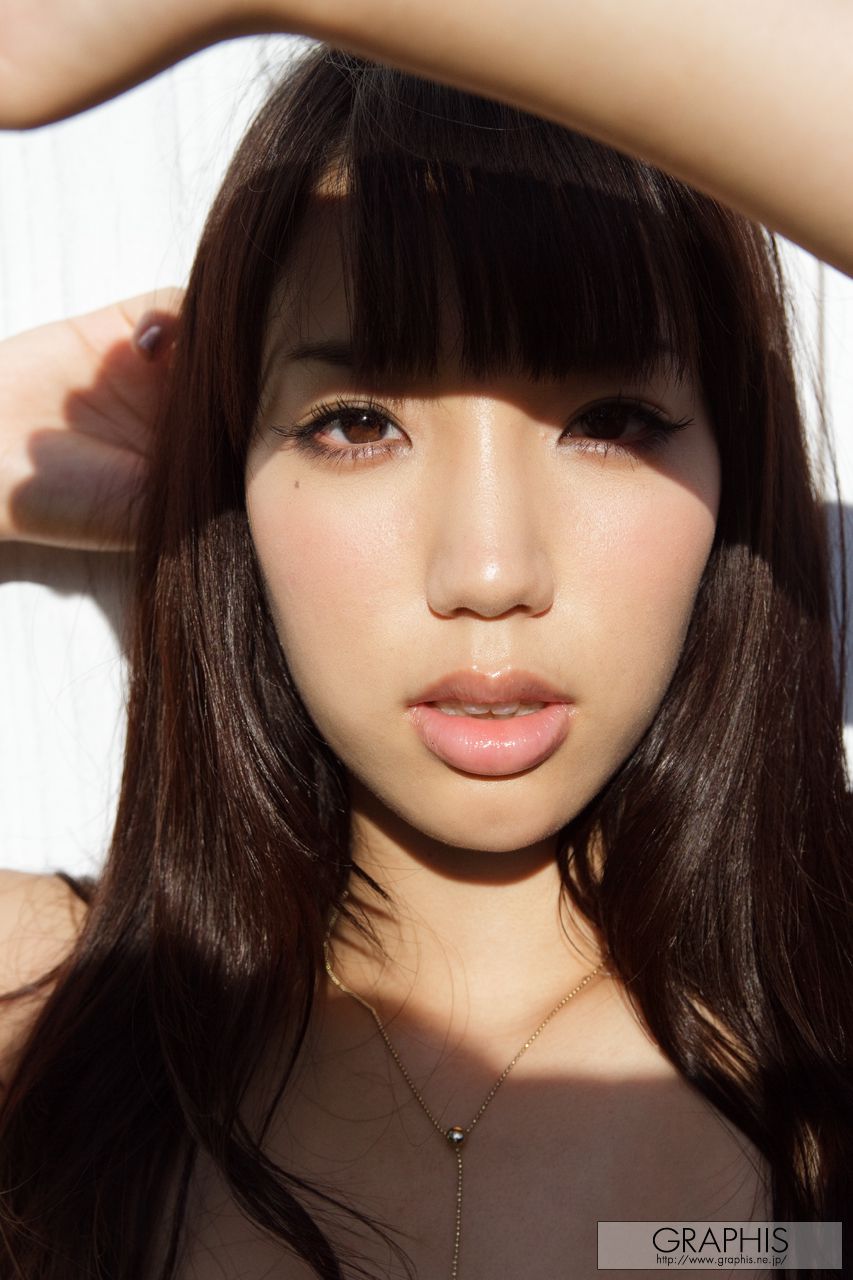 Yui Fujishima "Pure &amp; Sexy" [Graphis] Gals