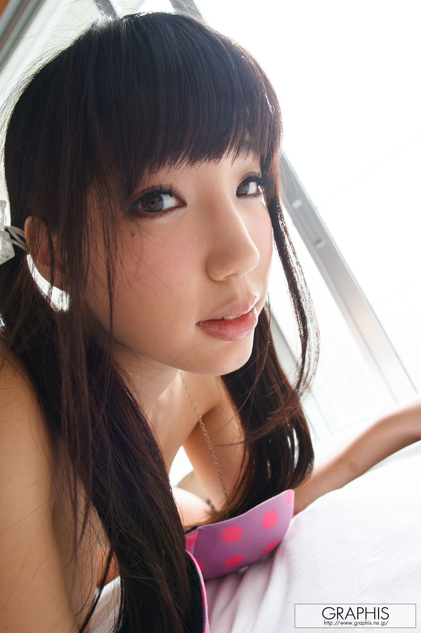 Yui Fujishima "Pure &amp; Sexy" [Graphis] Gals