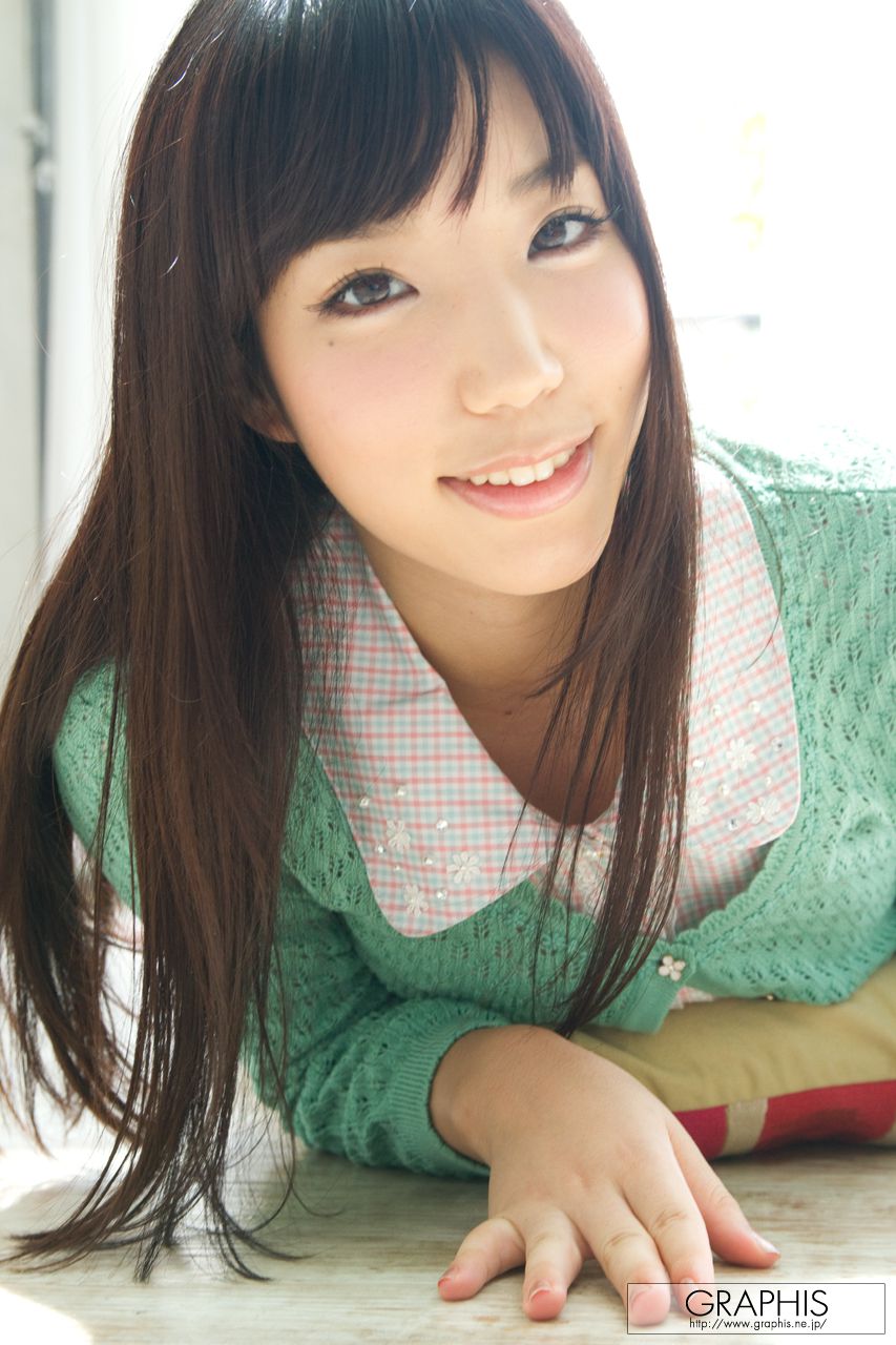 Yui Fujishima "Pure &amp; Sexy" [Graphis] Gals