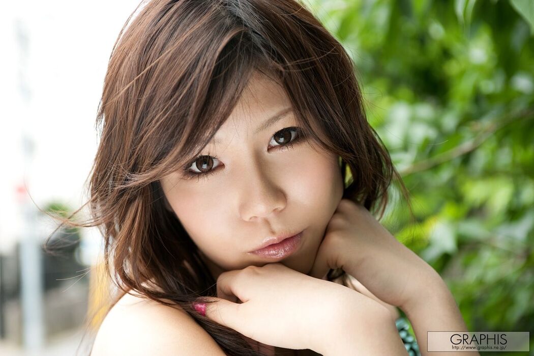 Reina Yuki / Yuna Yuki 《Real Emotion》 [Graphis] Gals