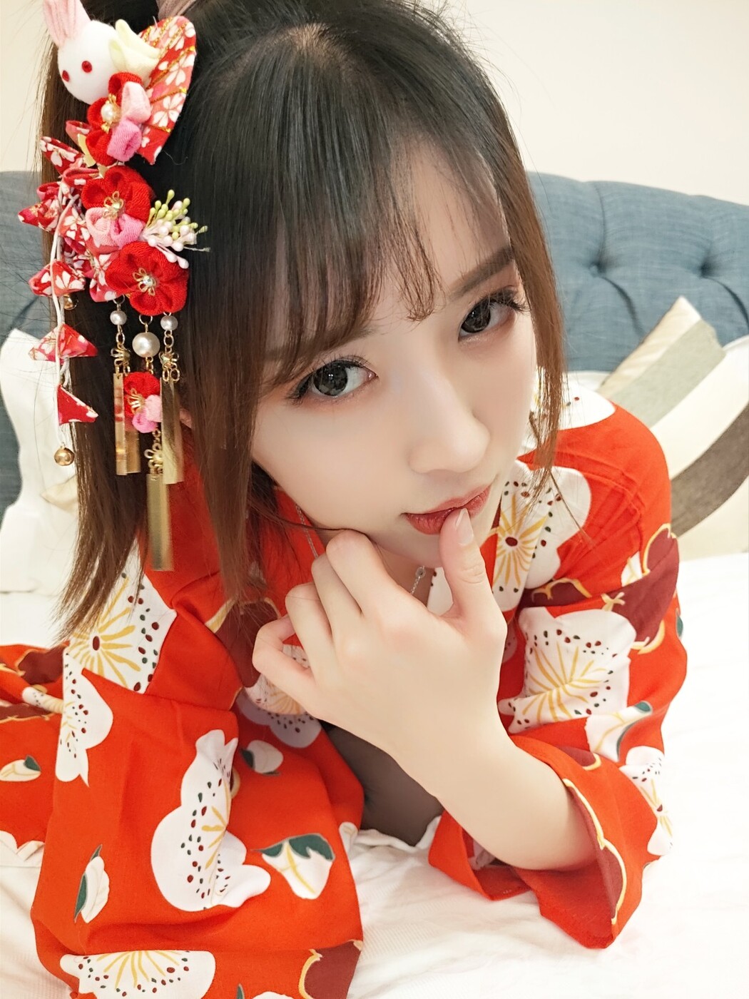 Coser@小女巫露娜 Vol.002 和服桃心黑色长筒袜