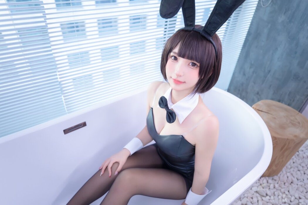 Coser@神楽坂真冬 Vol.077 兔女郎与钢管 B