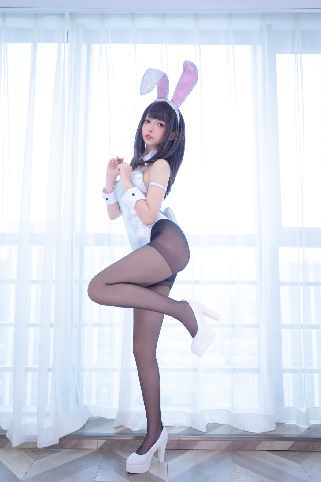 Coser@神楽坂真冬 Vol.077 兔女郎与钢管 B