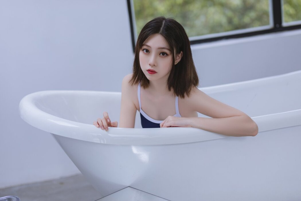 Coser@许岚LAN Vol.004 泳池死库水