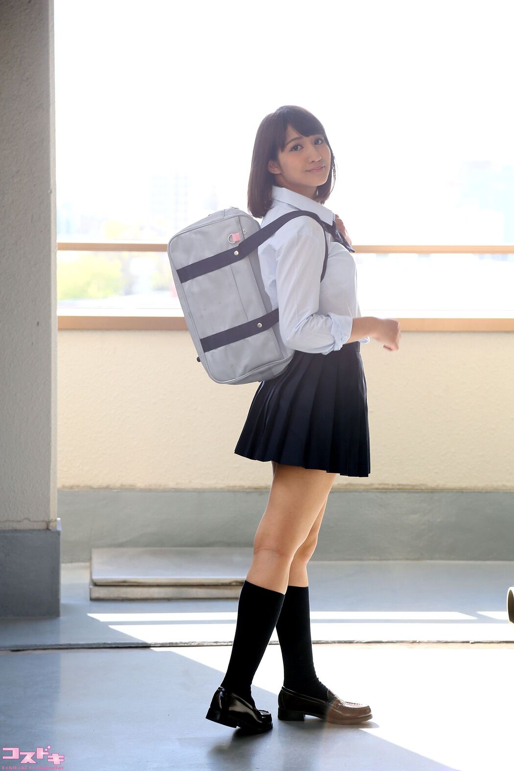 [Cosdoki] Amina Takashiro 高城アミナ takagiamina_pic_seifuku1