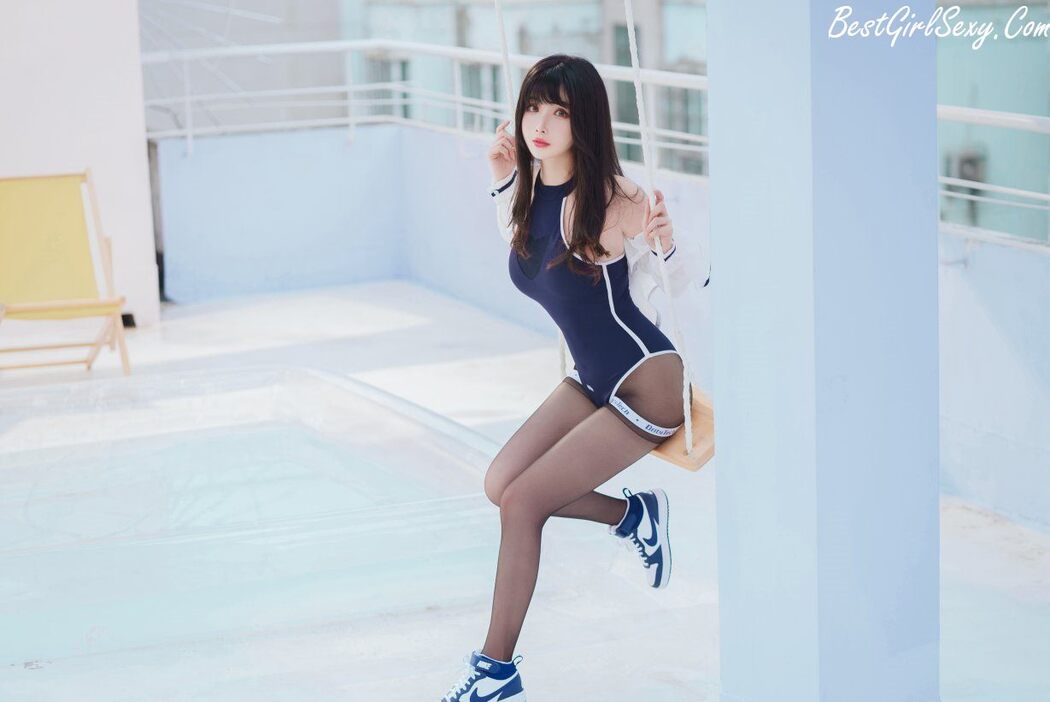 Coser@rioko凉凉子 Vol.068 天台竞泳 A