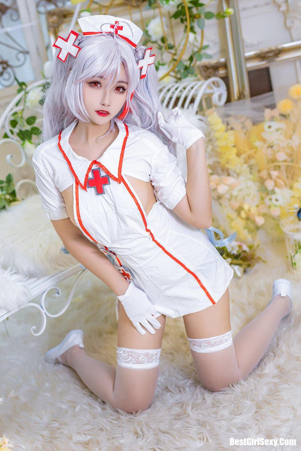 Coser@Momoko葵葵 Vol.019 欧根亲王 COS本子6套 B Cover Photo