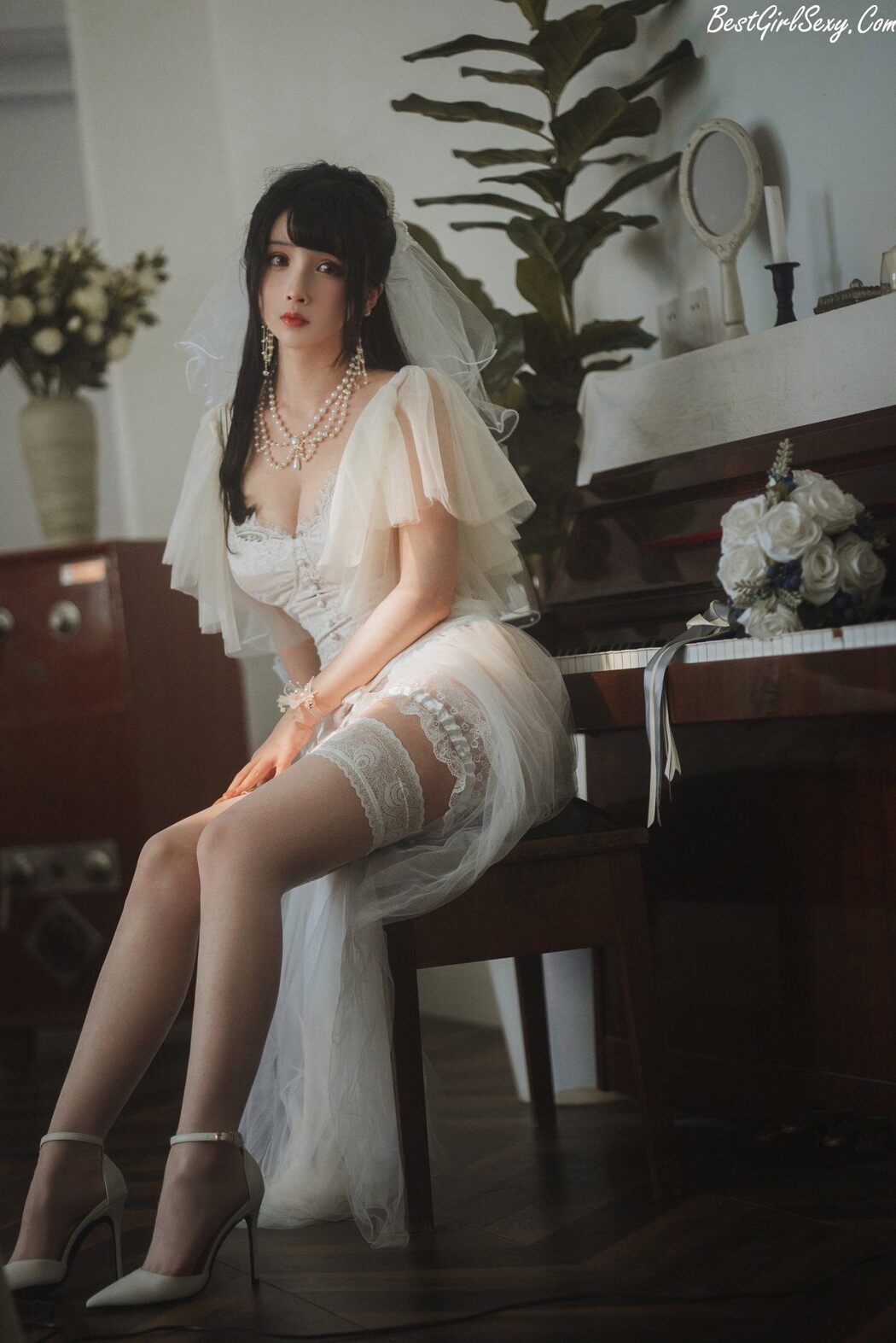 Coser@rioko凉凉子 Vol.069 透明婚纱