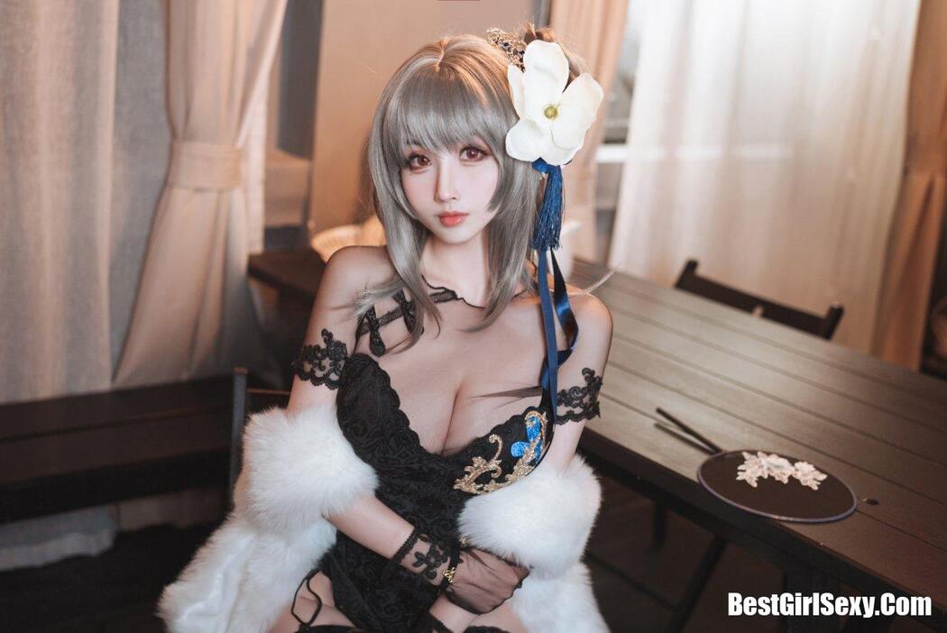 Coser@rioko凉凉子 Vol.066 瑰丽的执勤人