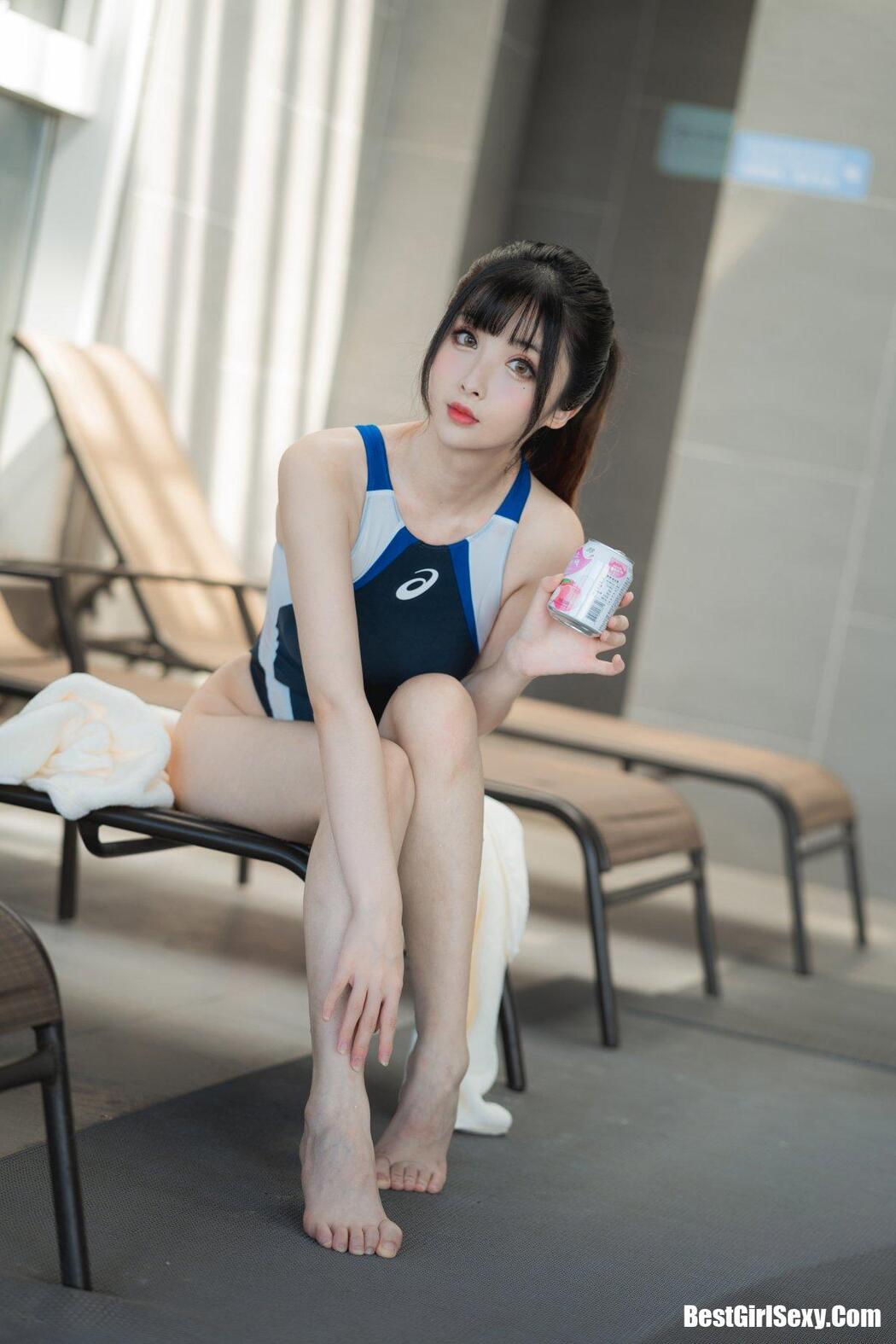 Coser@rioko凉凉子 Vol.049 游泳部学姐的特训时间