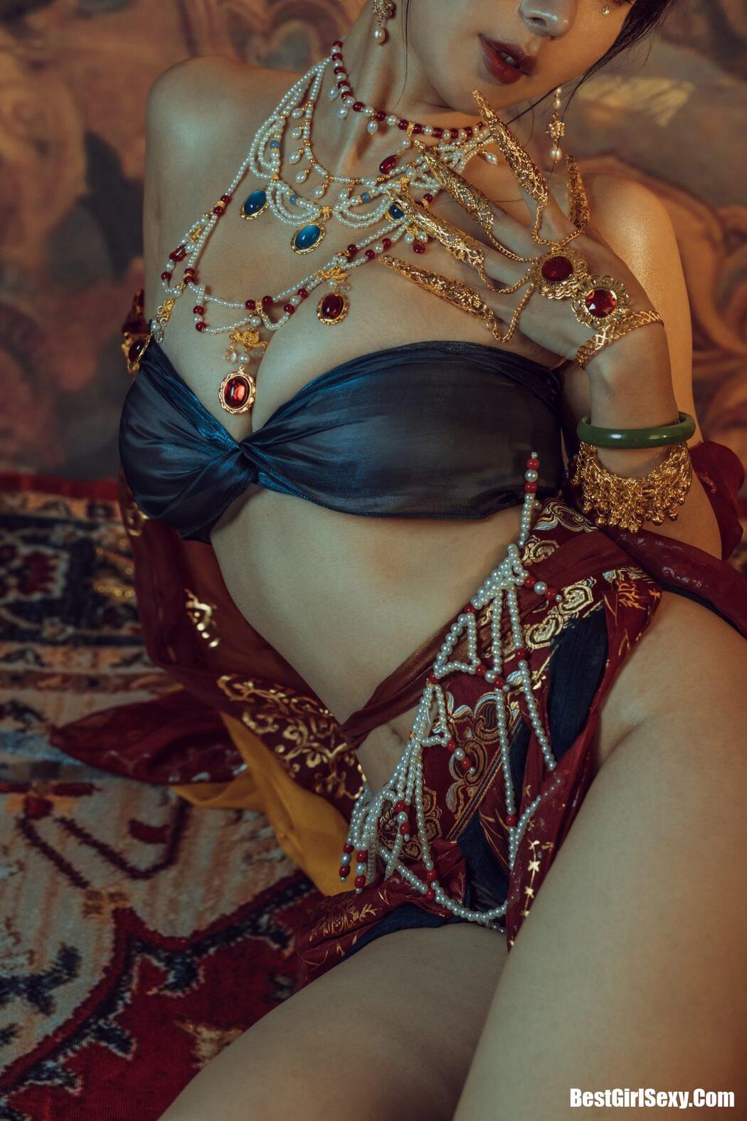 Coser@云溪溪 Vol.001 奶桃 敦煌