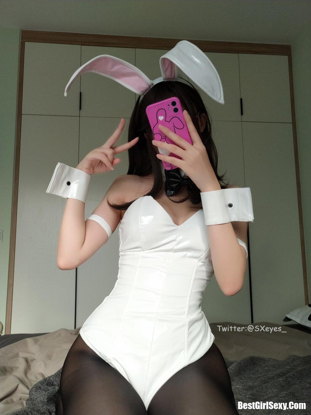 Coser@眼酱大魔王w Album #58 黑丝兔女郎