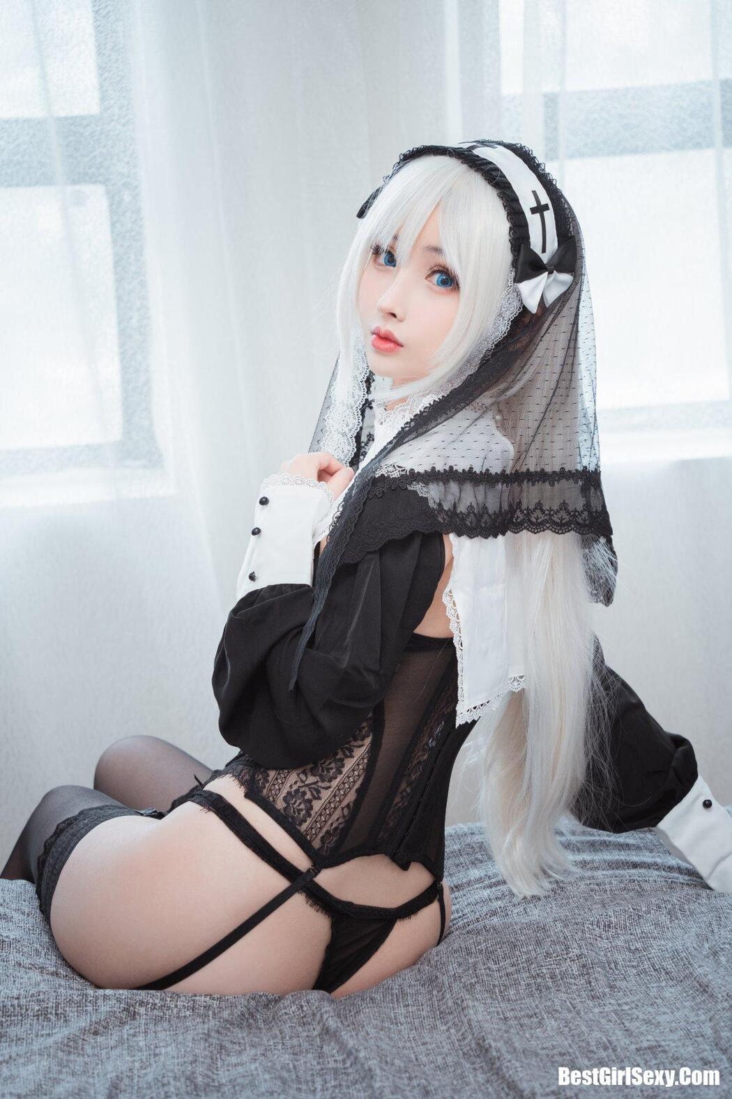 Coser@rioko凉凉子 Vol.059 兼职是修女的兔子小姐