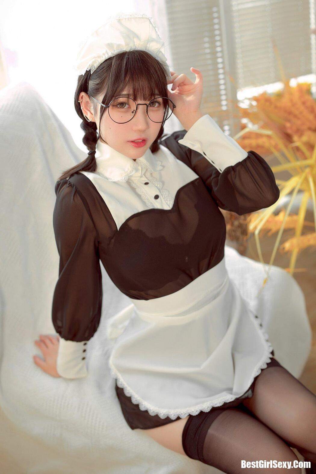 Coser@周叽是可爱兔兔 Vol.036 眼镜女仆 Cover Photo