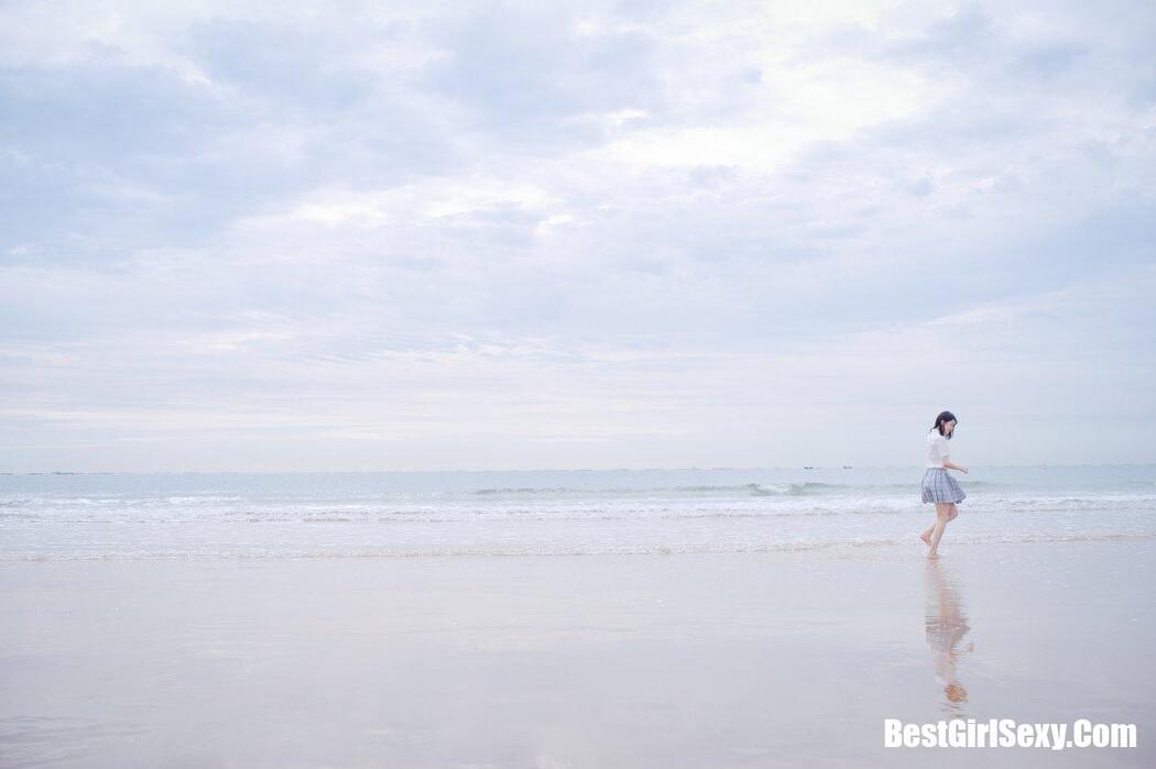 Coser@周叽是可爱兔兔 Vol.020 海边JK