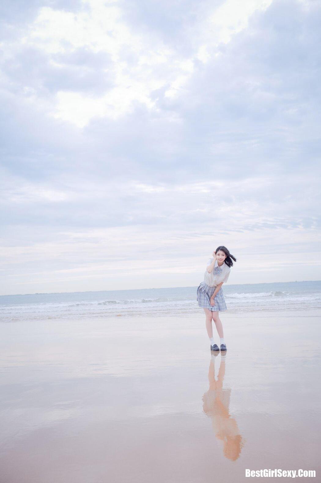 Coser@周叽是可爱兔兔 Vol.020 海边JK