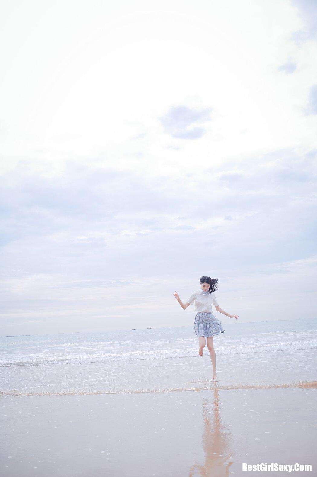 Coser@周叽是可爱兔兔 Vol.020 海边JK