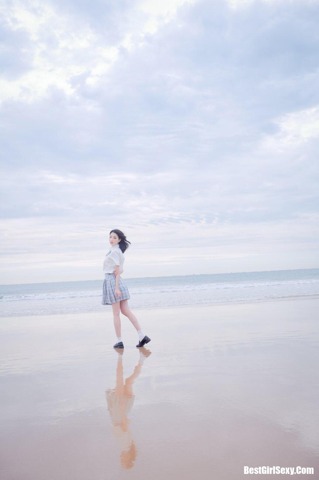 Coser@周叽是可爱兔兔 Vol.020 海边JK