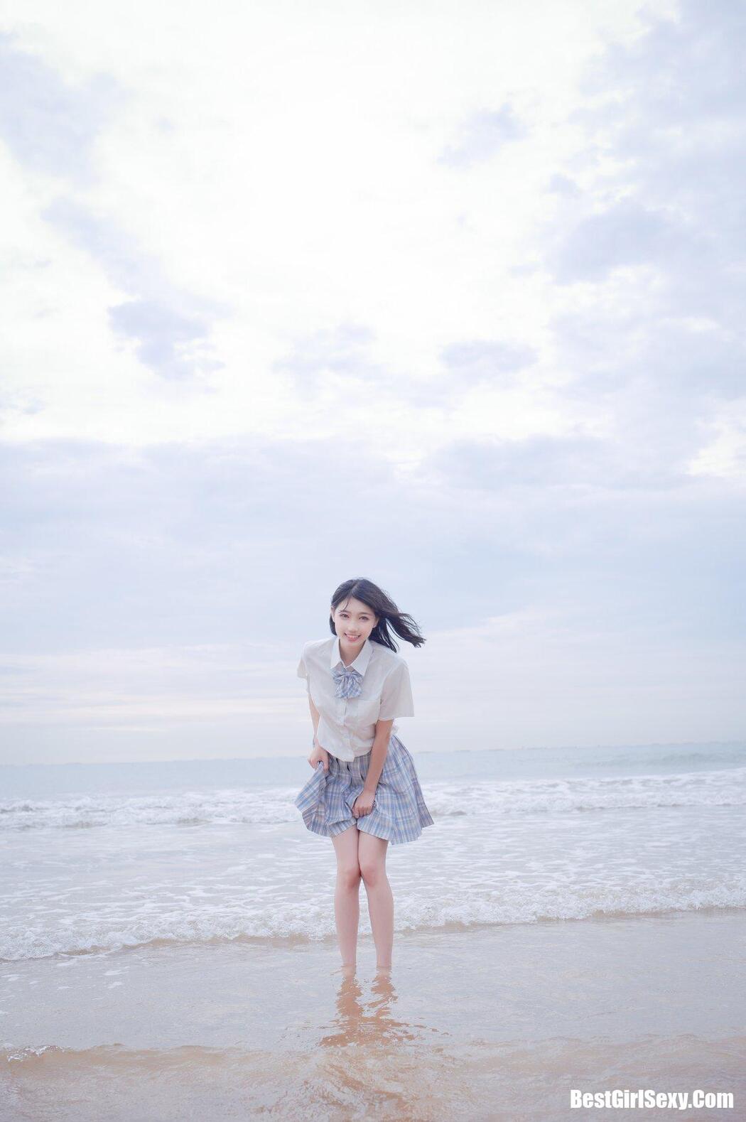 Coser@周叽是可爱兔兔 Vol.020 海边JK