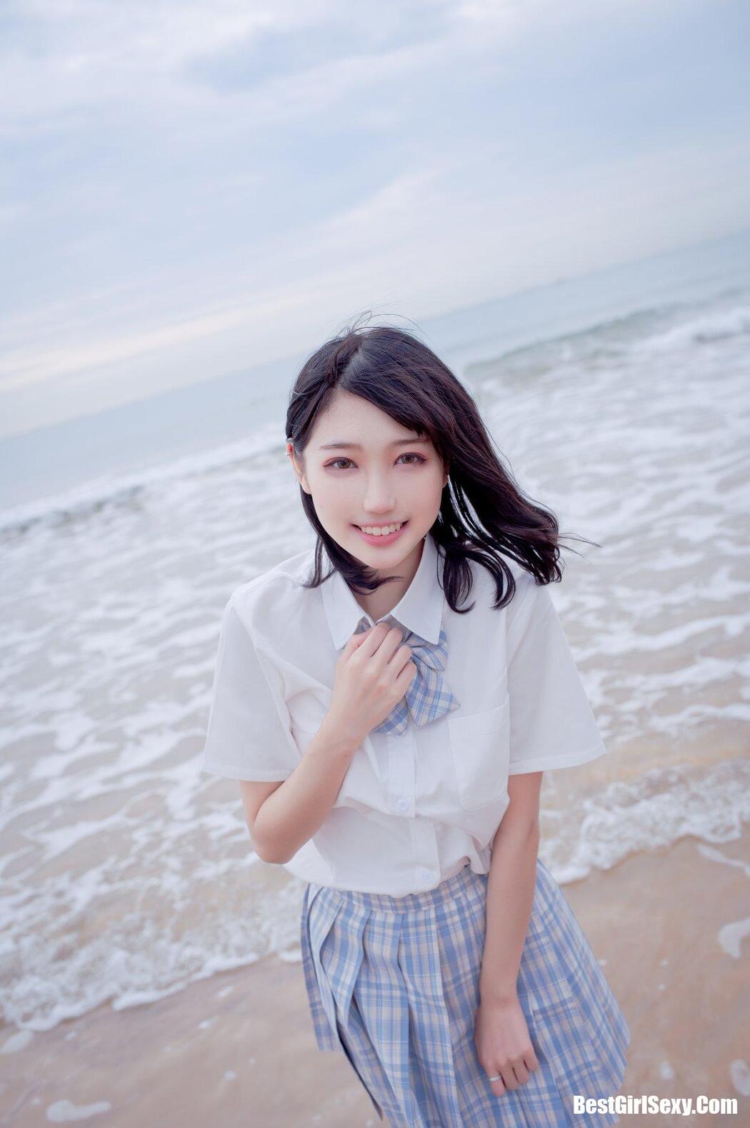 Coser@周叽是可爱兔兔 Vol.020 海边JK