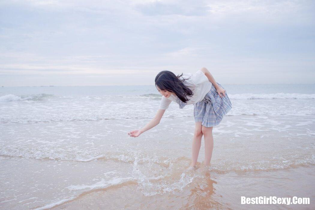 Coser@周叽是可爱兔兔 Vol.020 海边JK