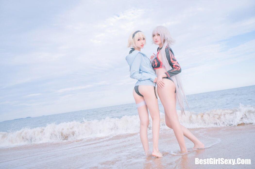 Coser@周叽是可爱兔兔 Vol.021 黑白贞双人泳衣