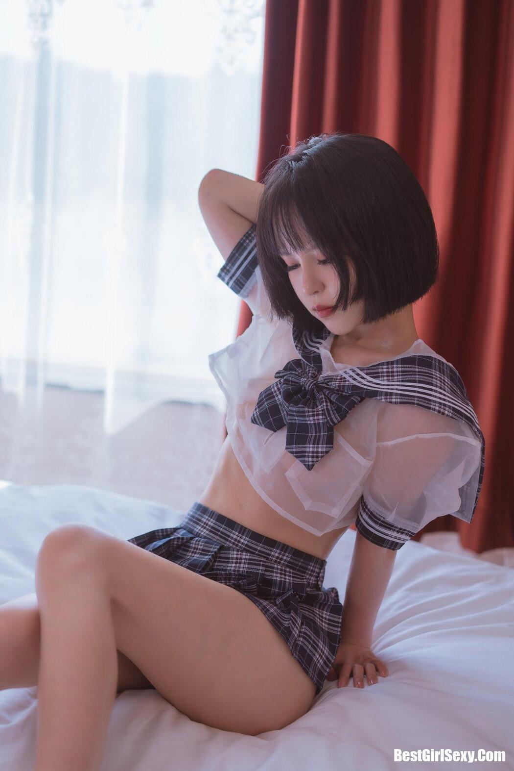 Coser@美少女晕崽 透明学生服