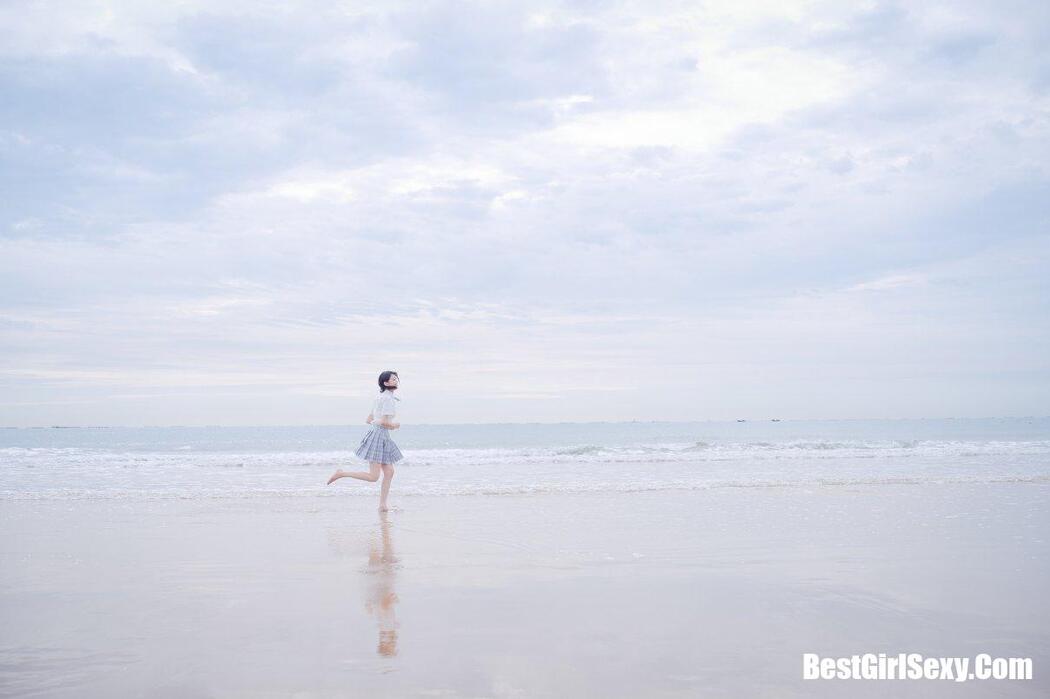 Coser@周叽是可爱兔兔 Vol.020 海边JK