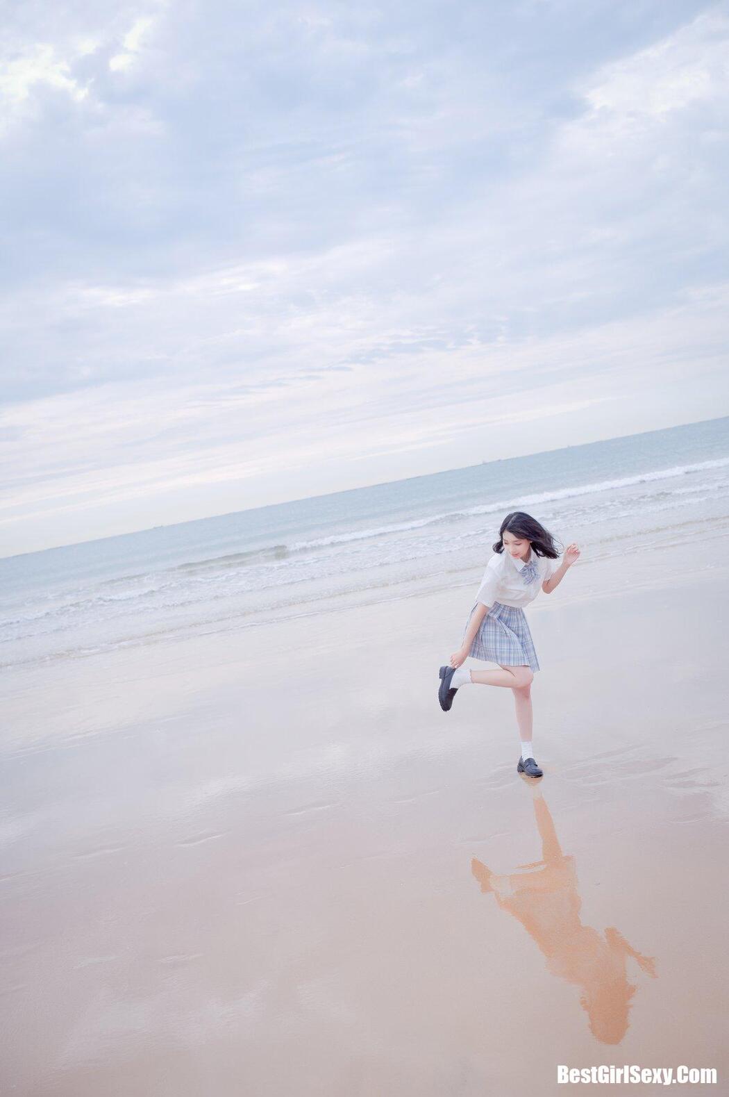 Coser@周叽是可爱兔兔 Vol.020 海边JK