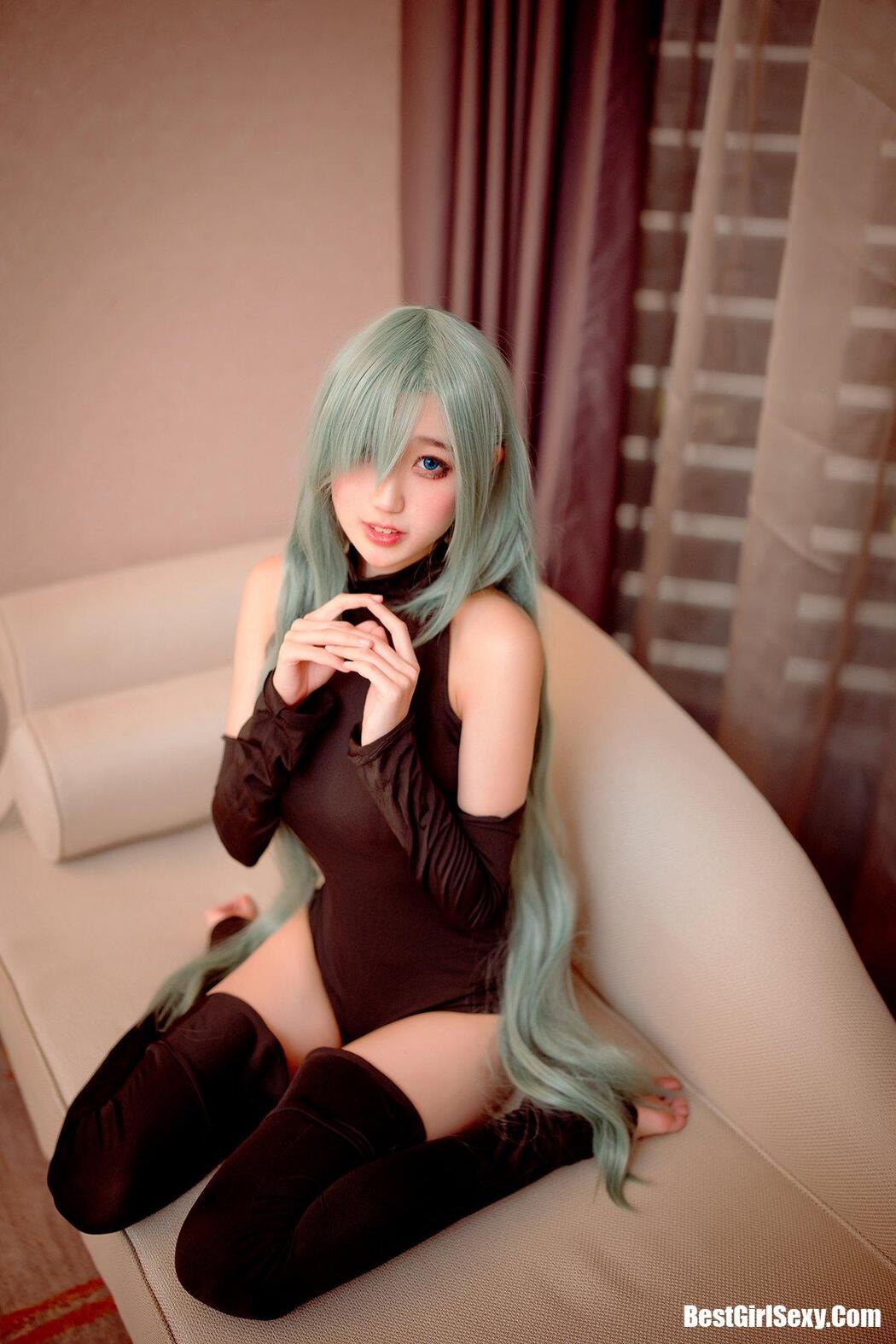 Coser@周叽是可爱兔兔 Vol.034 伊丽莎白连体衣 Cover Photo