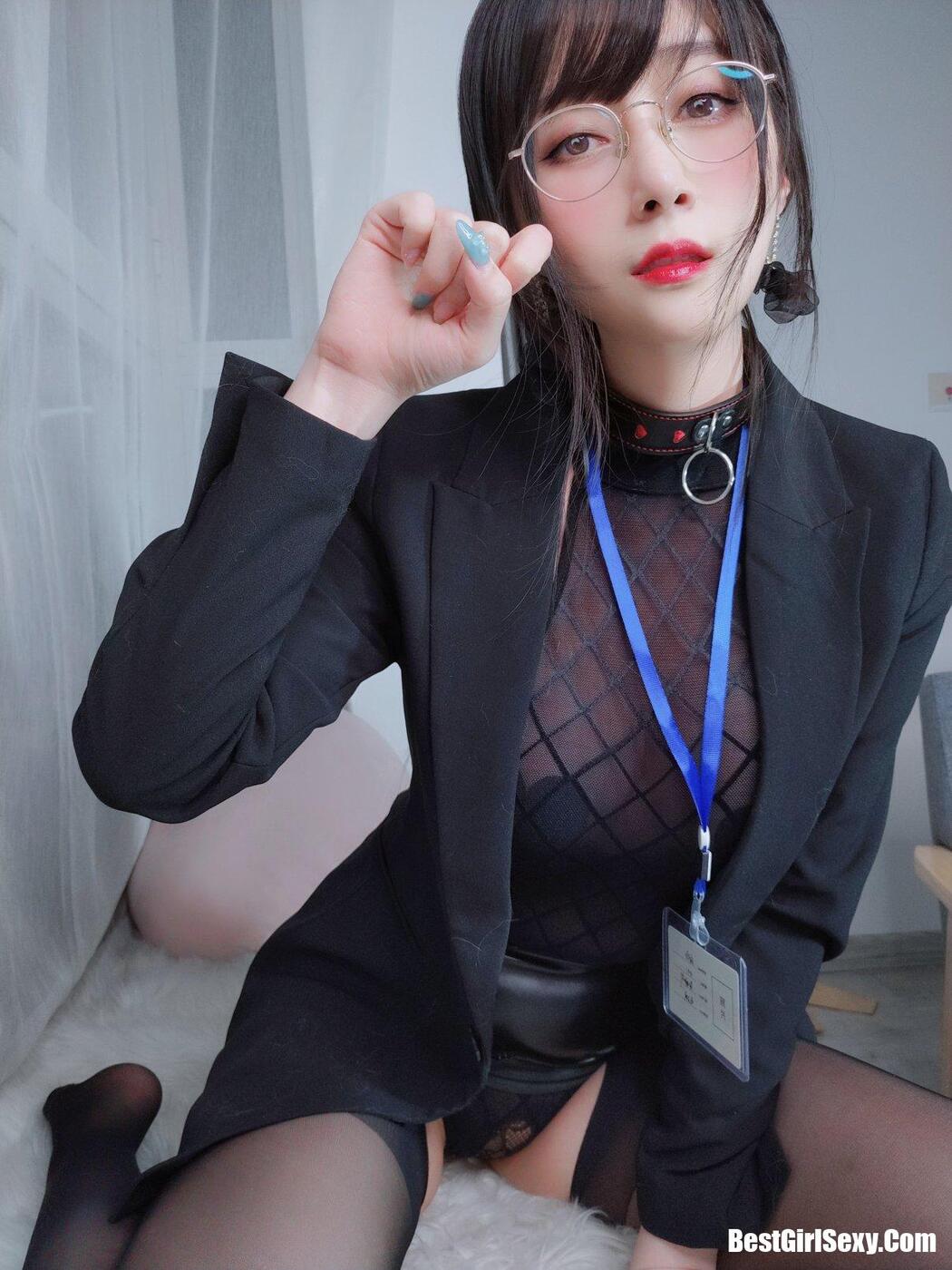 Coser@小姐姐白银 黑丝情趣