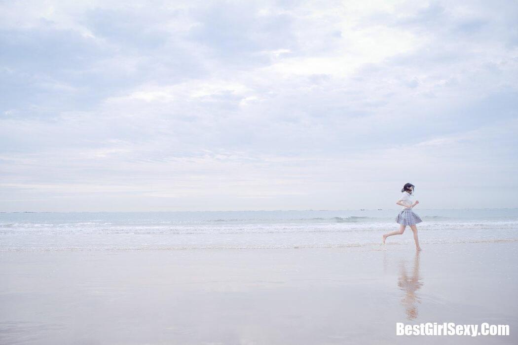 Coser@周叽是可爱兔兔 Vol.020 海边JK