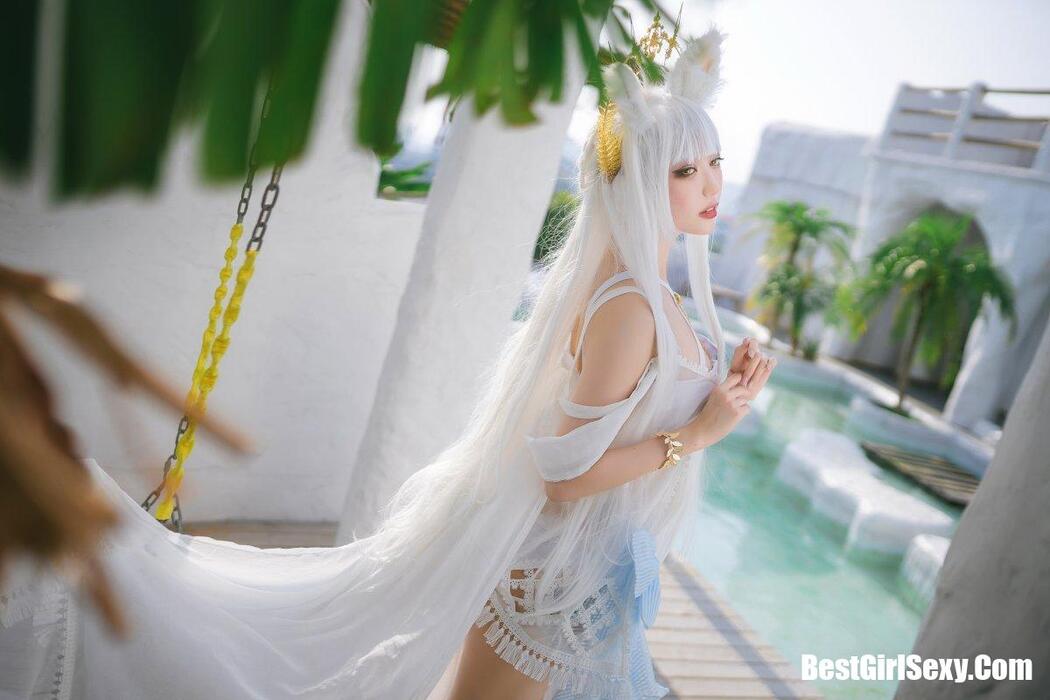 Coser@周叽是可爱兔兔 Vol.013 白金泳装