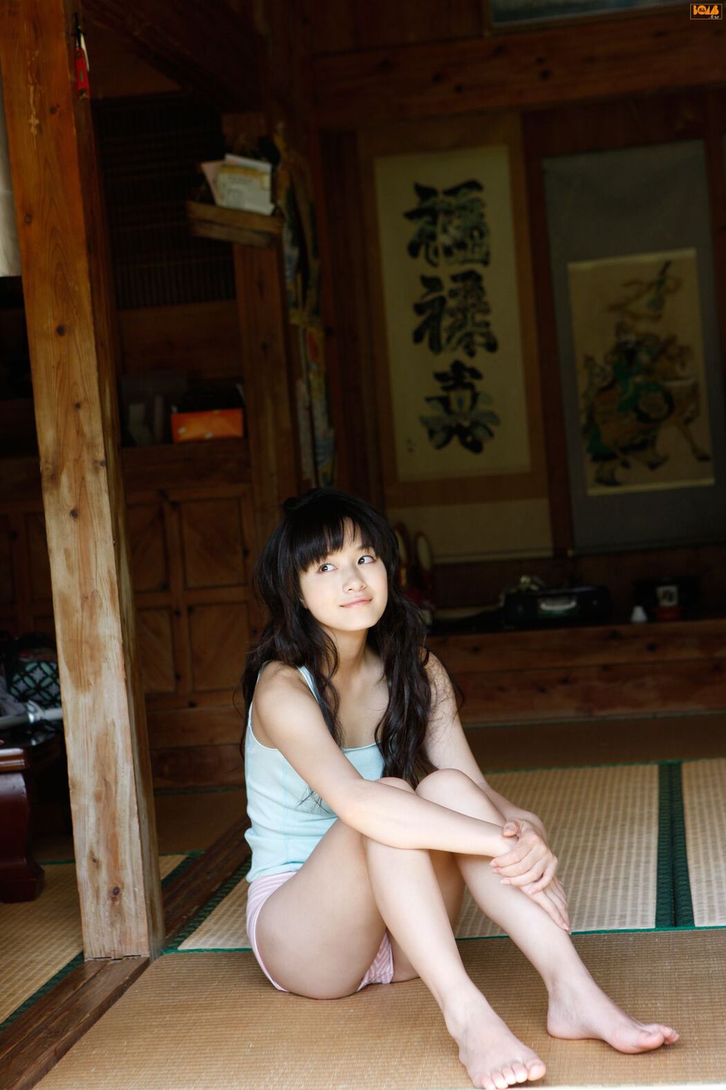 [Bomb.TV] April 2010 Issue Miyake Hitomi Miyake Hitomi