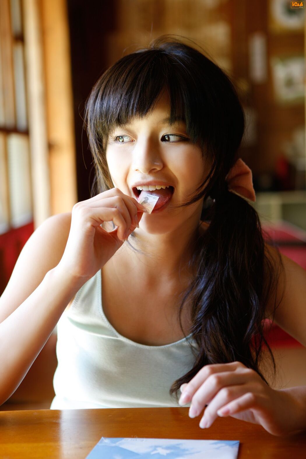 [Bomb.TV] April 2010 Issue Miyake Hitomi Miyake Hitomi