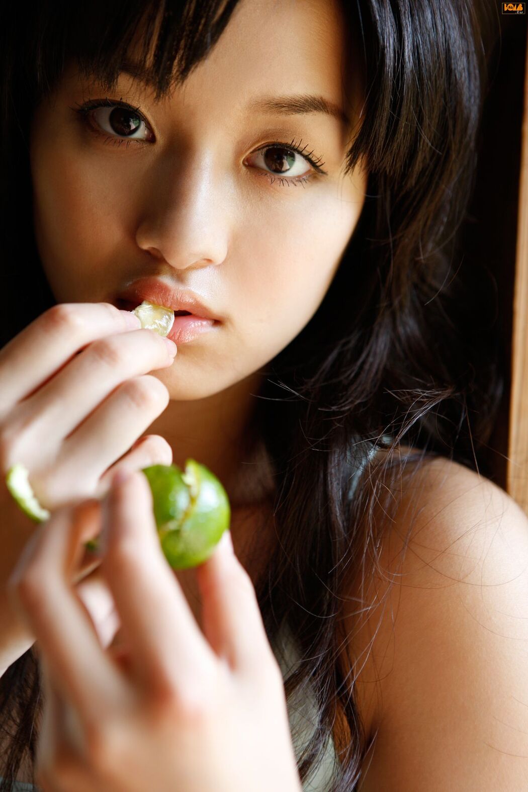 [Bomb.TV] April 2010 Issue Miyake Hitomi Miyake Hitomi