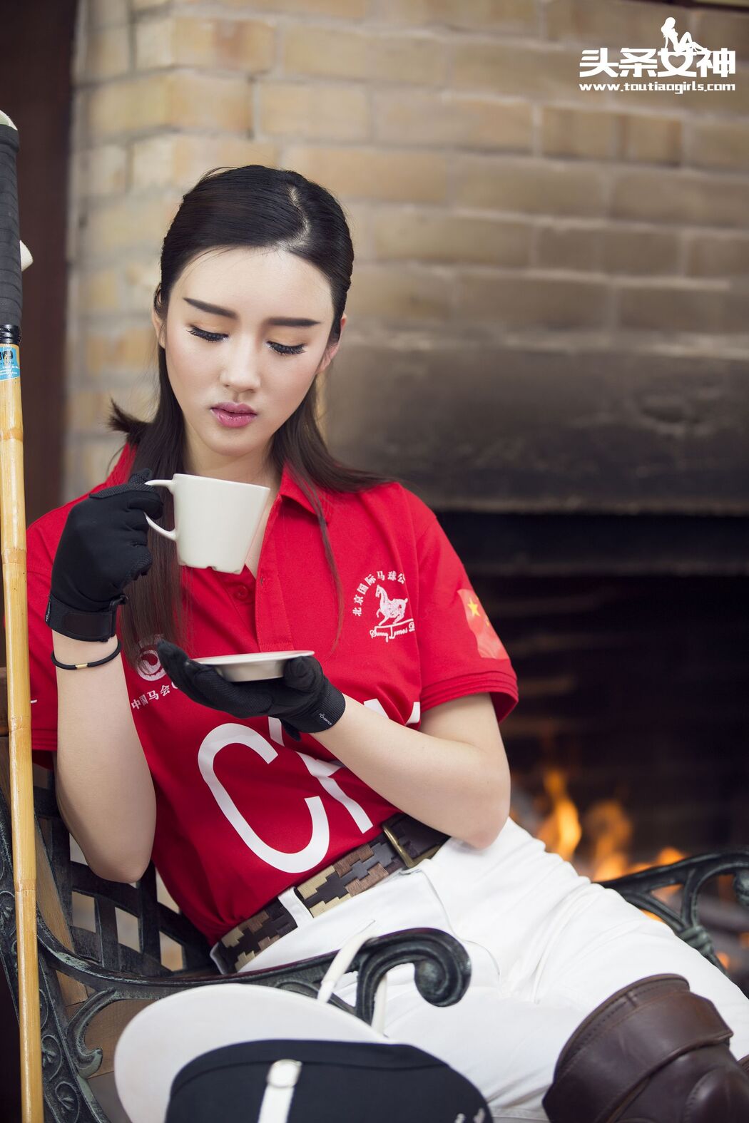 Guo Wanting "Youth on the Horse Farm" [Headline Goddess]