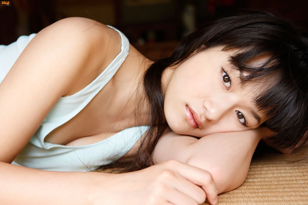 [Bomb.TV] April 2010 Issue Miyake Hitomi Miyake Hitomi