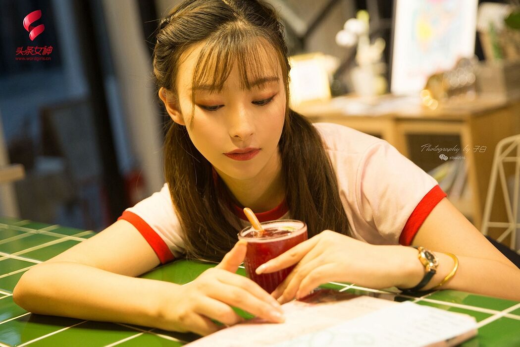 [Headline Goddess TouTiao] No.776 Sophie