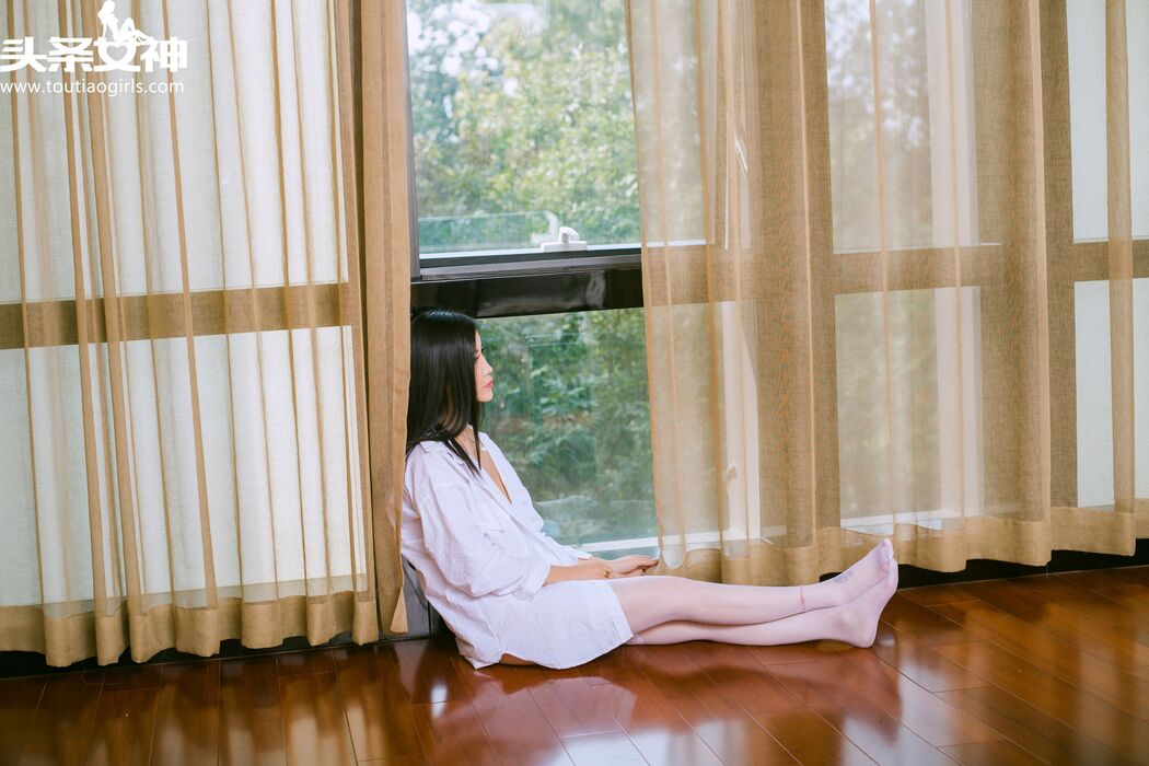 Linger "Boudoir White Shirt" [Headline Goddess]