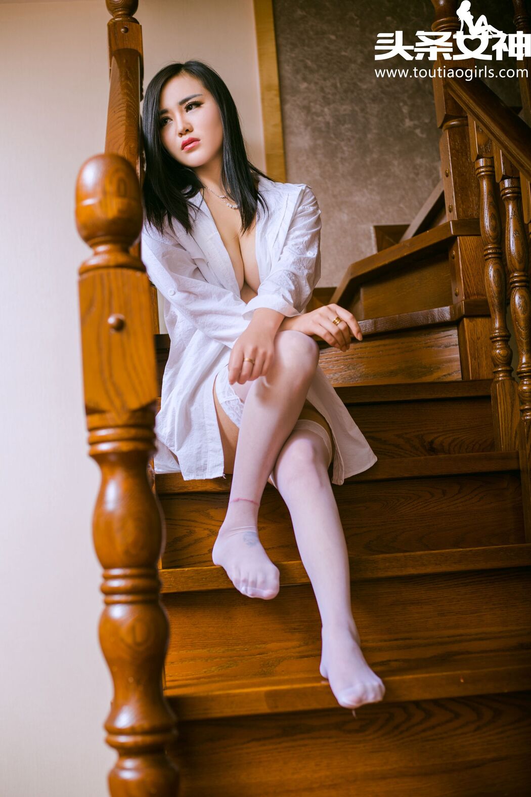Linger "Boudoir White Shirt" [Headline Goddess]
